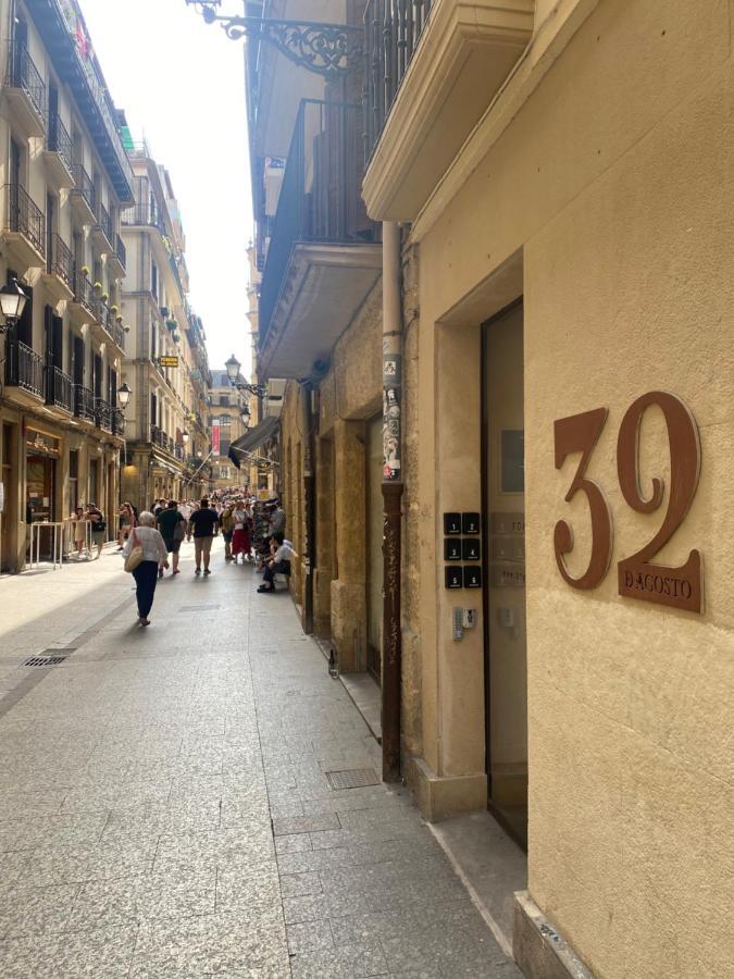 32 De Agosto Rooms San Sebastian Exterior photo